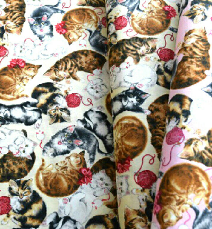 ネコ好きさん集まれ!　USAコットン　ROBERT HAUFMAN　「マッタリねこ」 /生地/布/綿/猫柄/輸入生地/猫/ネコ/ねこ