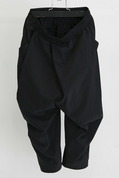 JULIUS TUCKED CROPPED PANTS