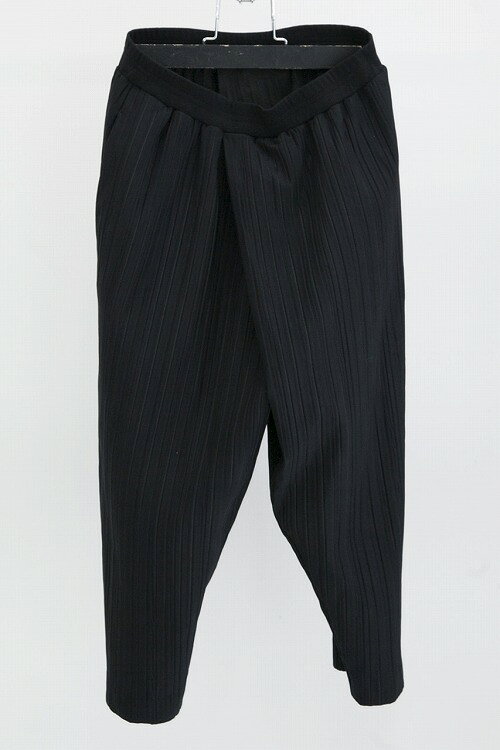 JULIUS TUCKED PLEATING PANTS