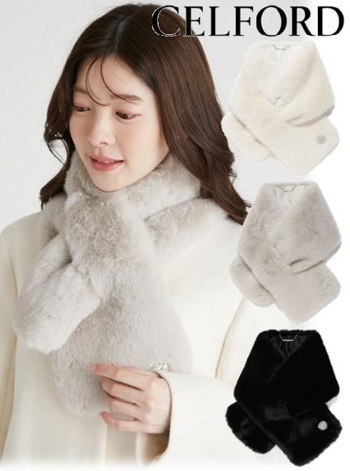 【即日出荷】(BLACK FRIDAY10%OFF&500円OFF) CELFORD セルフォード ビジュー付きフェイクファーストール 25秋冬 CWGG254514 マフラー・ストール 25秋小物【新作】のサムネイル