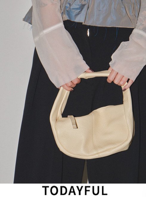 【即日出荷】TODAYFUL トゥデイフル Leather Wrap Bag★ レザーラップバッグ 24秋冬.2 12321020 ハンド・ショルダーバ　ッグ 革 肩掛け 小物 【todayful】【クーポン不可】 【新作】秋小物　バッグ＆シューズ特集のサムネイル