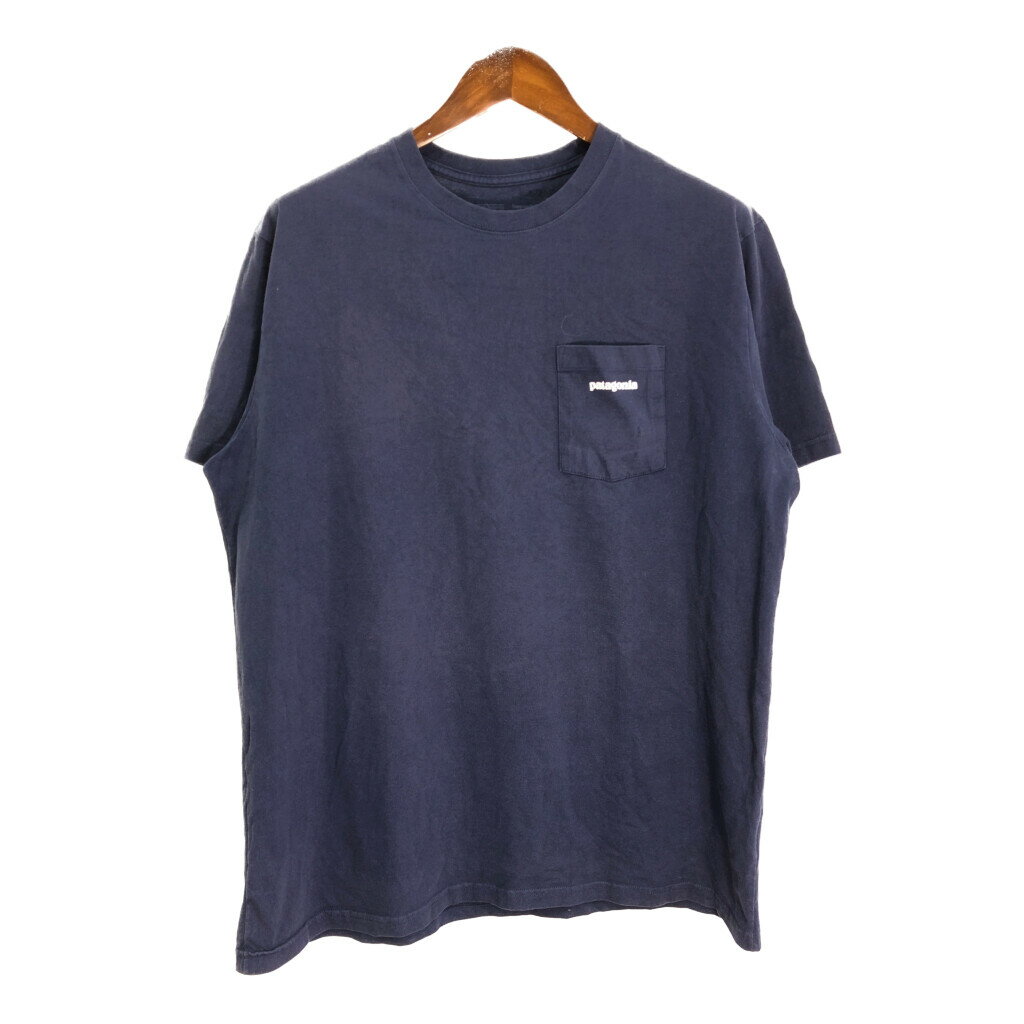SALE///// patagonia パタゴニア ポケットTシャツ アウトドア ロゴ ネイビー (メンズ XL) 中古 古着 R5801のサムネイル