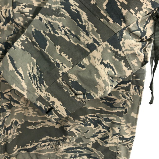 00年代 米軍実物 U.S.AIRFORCE APECS GORETEXパーカージャケット ミリタリー ABUカモ (メンズ LARGE REGULAR) 中古 古着 S4699