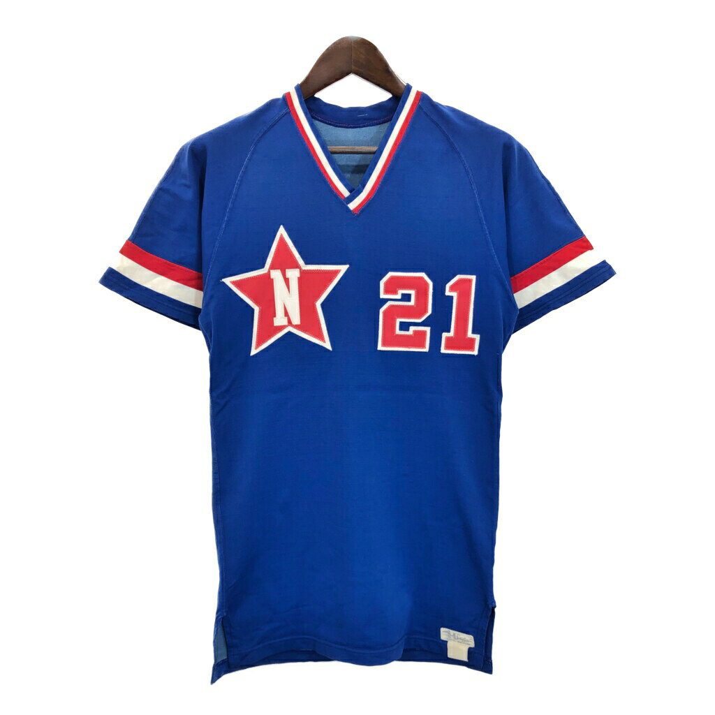 DESCRIPTION サイズ【サイズ】L相当 【実寸】 着丈：約79cm身幅：約47cm裄丈：約45cm袖下丈：約18cm 主な素材表地 : ナイロン 色ブルー 仕様 70年代ヴィンテージ 状態 汚れ：腹部裏地、腰裏地特記事項：色褪せ、タグ文字消え、プリント劣化 商品管理番号T7660 ABOUT ITEM商品撮影時の照明やお使いのモニター・ブラウザ等ご覧いただく環境により実物と商品画像の色が多少異なる場合がございます。全てアメリカからの輸入品ですがブランドやアイテムによりそれぞれサイズ感が異なります。生地の伸縮や厚み等、測定に多少の誤差が生じる場合がございますが、表記サイズと合わせまして実寸値を記載させていただいておりますので必ずご確認ください。新品や未使用品と記載があるもの以外は全て中古品ですので、程度は異なりますが使用感がございます。状態は慎重に確認し商品説明や画像により記載しておりますが、全てを記載することは中古品の特性上困難です。ご不明な点やご質問がございましたらお気軽にお問い合わせください。