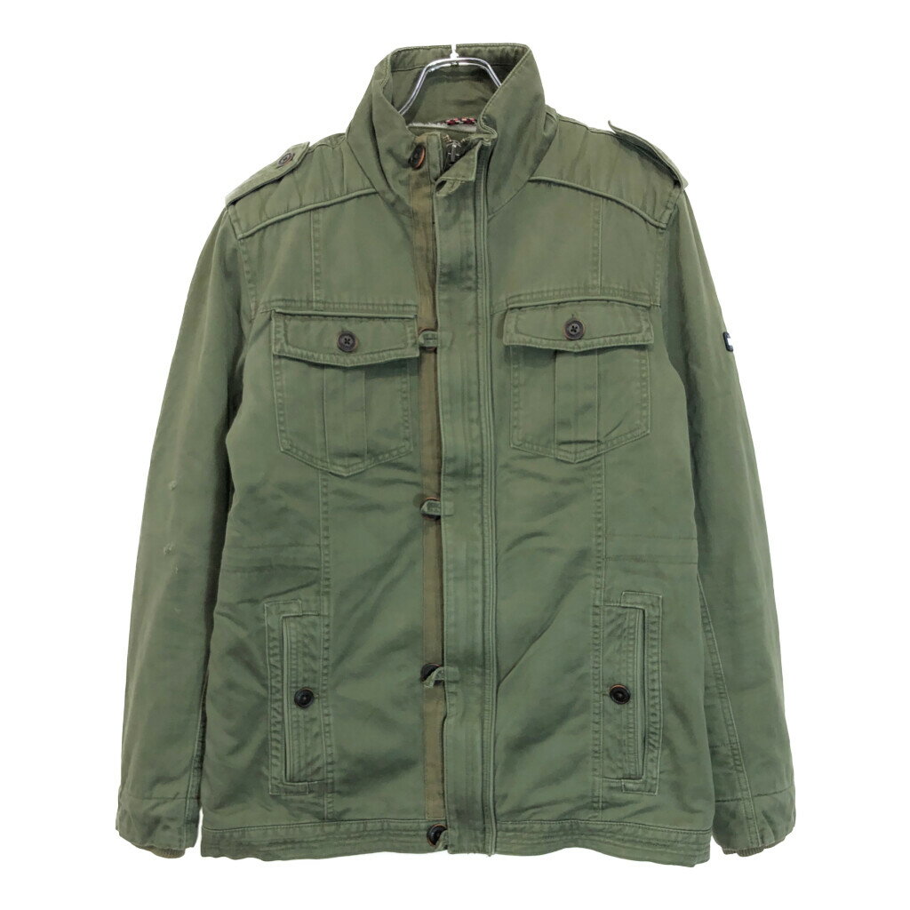 DESCRIPTION ブランドHILFIGER DENIM/ヒルフィガーデニム サイズ【サイズ】L【実寸】 肩幅：約48cm着丈：約75cm身幅：約58cm袖丈：約67cm 主な素材表地 : コットン裏地 : ポリエステル中綿 : ポリエステル 色オリーブ 仕様 裏地キルティングフィールドジャケット 状態 汚れ：背中破れ：袖特記事項：変色、色褪せ 商品管理番号U3390 ABOUT ITEM商品撮影時の照明やお使いのモニター・ブラウザ等ご覧いただく環境により実物と商品画像の色が多少異なる場合がございます。全てアメリカからの輸入品ですがブランドやアイテムによりそれぞれサイズ感が異なります。生地の伸縮や厚み等、測定に多少の誤差が生じる場合がございますが、表記サイズと合わせまして実寸値を記載させていただいておりますので必ずご確認ください。新品や未使用品と記載があるもの以外は全て中古品ですので、程度は異なりますが使用感がございます。状態は慎重に確認し商品説明や画像により記載しておりますが、全てを記載することは中古品の特性上困難です。ご不明な点やご質問がございましたらお気軽にお問い合わせください。