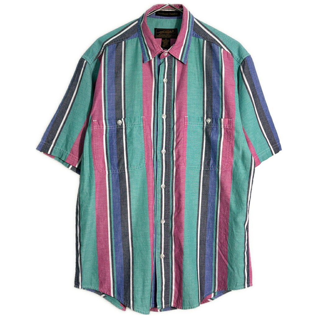 DESCRIPTION ブランドEddie Bauer/エディーバウアー サイズ【サイズ】M【実寸】 肩幅：約49cm着丈：約78cm身幅：約55cm袖丈：約26cm 主な素材表地 : コットン 色グリーン 仕様 90年代アウトドアストライプ 状態 キズ： 右袖に10cm程の糸引きあり 商品管理番号Y3771 ABOUT ITEM商品撮影時の照明やお使いのモニター・ブラウザ等ご覧いただく環境により実物と商品画像の色が多少異なる場合がございます。全てアメリカからの輸入品ですがブランドやアイテムによりそれぞれサイズ感が異なります。生地の伸縮や厚み等、測定に多少の誤差が生じる場合がございますが、表記サイズと合わせまして実寸値を記載させていただいておりますので必ずご確認ください。新品や未使用品と記載があるもの以外は全て中古品ですので、程度は異なりますが使用感がございます。状態は慎重に確認し商品説明や画像により記載しておりますが、全てを記載することは中古品の特性上困難です。ご不明な点やご質問がございましたらお気軽にお問い合わせください。