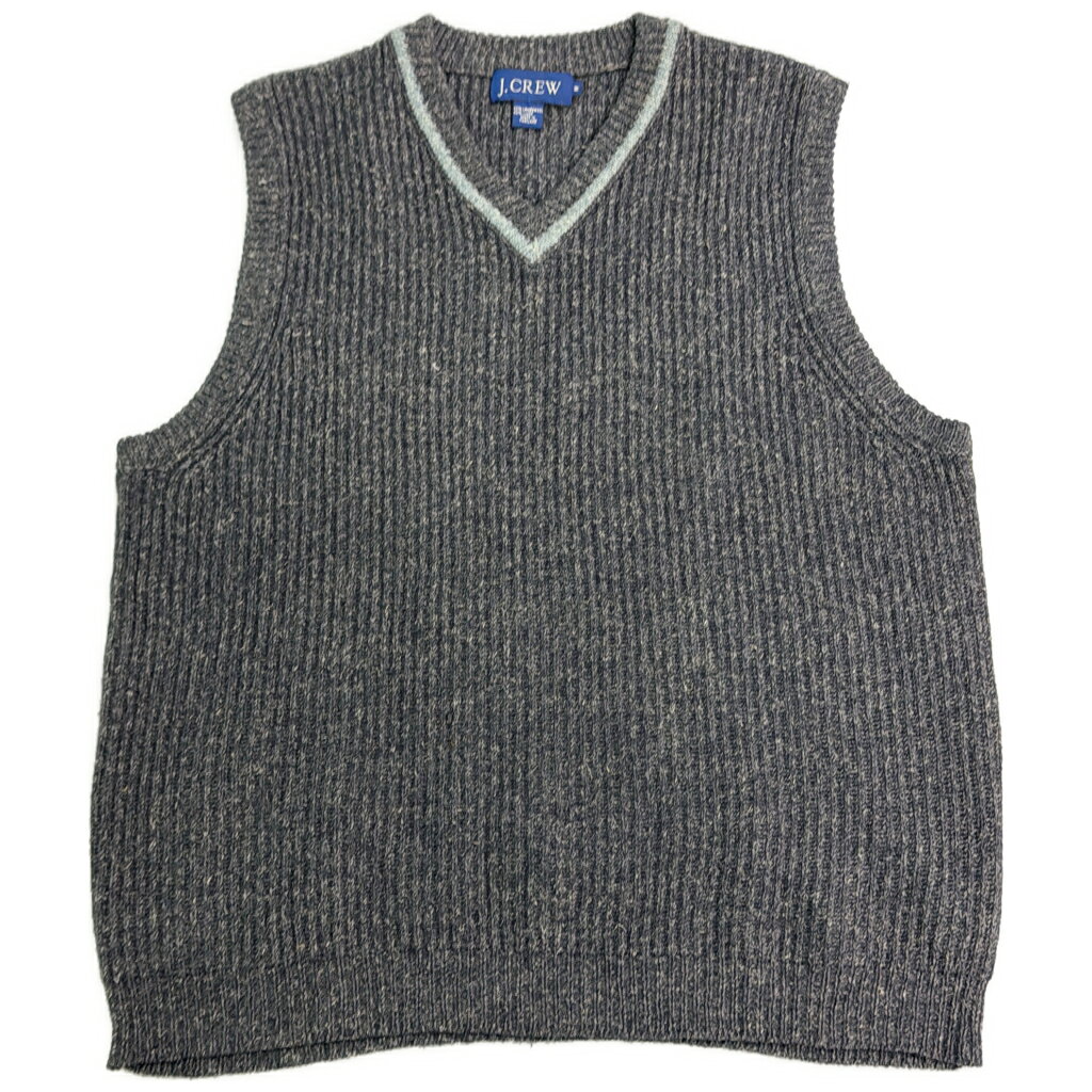 DESCRIPTION ブランドJ.CREW/ジェイクルー サイズ【サイズ】M【実寸】 肩幅：約39cm着丈：約59cm身幅：約52cm 主な素材表地 : ウール 色グレー 仕様 Vネック 状態 商品管理番号Z0055 ABOUT ITEM商品撮影時の照明やお使いのモニター・ブラウザ等ご覧いただく環境により実物と商品画像の色が多少異なる場合がございます。全てアメリカからの輸入品ですがブランドやアイテムによりそれぞれサイズ感が異なります。生地の伸縮や厚み等、測定に多少の誤差が生じる場合がございますが、表記サイズと合わせまして実寸値を記載させていただいておりますので必ずご確認ください。新品や未使用品と記載があるもの以外は全て中古品ですので、程度は異なりますが使用感がございます。状態は慎重に確認し商品説明や画像により記載しておりますが、全てを記載することは中古品の特性上困難です。ご不明な点やご質問がございましたらお気軽にお問い合わせください。
