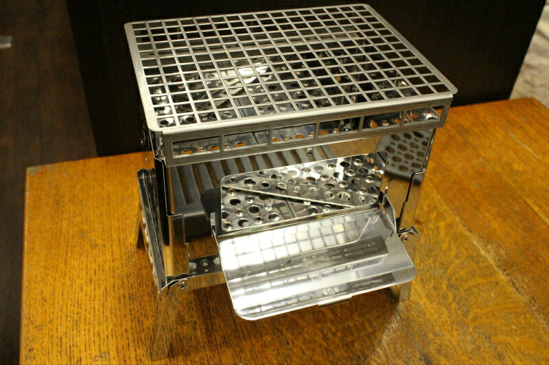 笑's　コンパクト焚き火グリル　B-6君 4点セット　(B-6君本体・グリルプレート・ステンレスメッシュグリル・ハードロストル)　SHO-0004+SHO-0010+SHO-0038+SHO-0025通販格安セール情報　楽天　通販