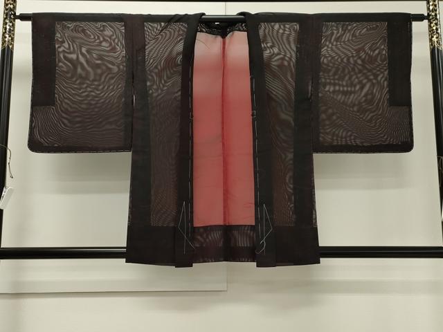 Haori - 平和屋着物▽羽織　スリーシーズン　春夏秋　塵除け　紗　流水草木文　黒地　正絹　逸品　CAAT9544dy