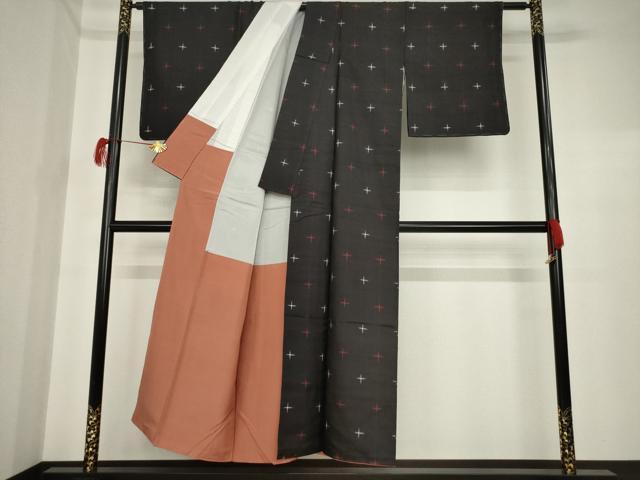 平和屋着物●お召　十字絣文様　黒地　正絹　逸品　AAAR8614ck