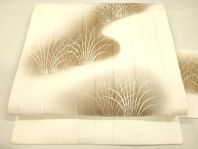 ■■■　サイズ　■■■ 長さ 349.5cm 幅 30cm程 ■■■　商品詳細　■■■ 【正絹】 状態は接写画像のように表地所々・裏地に薄い汚れがございます。 大変上質な逸品になりますのでぜひお手入れをされてお召しになられてはいかがでしょうか。 お安く出品致しますので、是非この機会にいかがでしょうか？ ■■■　注意事項　■■■ ■モニター発色の具合により色合いが異なる場合がございます。 ■寸法は多