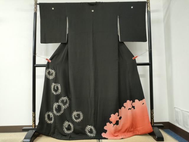 平和屋着物●アンティーク 大正ロマン 黒留袖 舞桜シルエット 枝葉丸文 正絹 逸品 CAAU2792yc