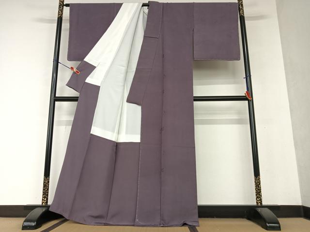 平和屋着物●上質な色無地　草花文　黒紅色　正絹　逸品　AAAY0171zg