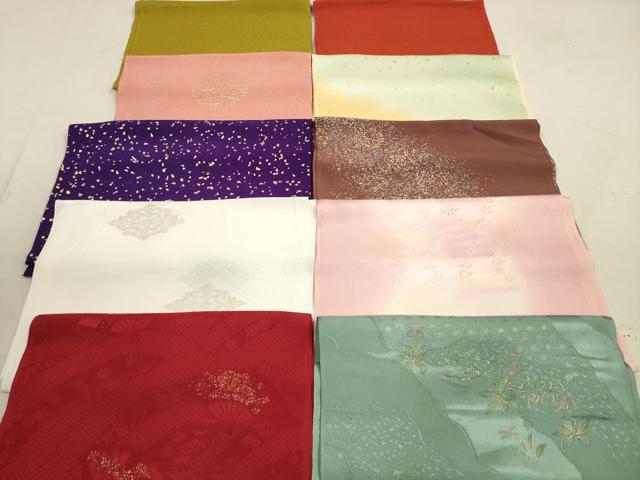 ■■■　商品詳細　■■■ 【正絹】 状態は特に目立ったシミ汚れなどもなく大変良い状態です。 大変上質な逸品になります。 お安く出品致しますので、是非この機会にいかがでしょうか？ ■■■　注意事項　■■■ ■モニター発色の具合により色合いが異なる場合がございます。 ■寸法は多少の誤差が生じる場合がございますのでご了承ください。 ■縫込みの長さが左右非対称の場合は短い部分を記載しております。 左右非対称であってもご返品・お値引き等の保証は出来かねますので、ご了承の上ご購入をお願い致します。 ■シミ等のチェックには注意を払っておりますが、見落としがある場合もございますし、個人の見解も様々ですので神経質な方のご購入はお控えください。 ■箪笥に入っておりました着物や帯なので畳みシワや匂いがあるものもございます。 ■お休みは基本的に土日祝となりますが、その他臨時でお休みする場合がございますのでご了承ください。 ■商品の発送は平日のみの発送となります。 ■夜間と土曜、日曜日はお問い合わせの回答が遅れる場合がございます。 ■当店では、お直し、紋入れ、お手入れ等は承っておりません。 ■生地の状態（ヤケ、経年劣化等）によってはサイズ直しが出来ない場合がございます。 その点もどうかご了承のうえ、ご購入をお願いいたします。 ■弊社で取り扱う商品は一点ものにつき、時期や在庫状況に応じて金額が変更となる場合がございます。 ■検針は行っておりません。予めご了承いただきますようお願いいたします。 ■【洗える着物】と記載のある商品におきましては、商品お届け後に洗濯を行ってしまってからのご返品にはご対応しかねます。 念の為、専門店でのお手入れをお願いいたします。 ■着物のサイズ目安は下記を参考ください↓ ＜女性着物＞　お端折り次第で＋5cm　−1cmが着用可能サイズ 　例）身丈170cmの場合、身長160cm〜175cm ＜男性着物＞　身丈＋約25cm〜27cm程が適応身長 　例）身丈155cmの場合、身長180〜182cm