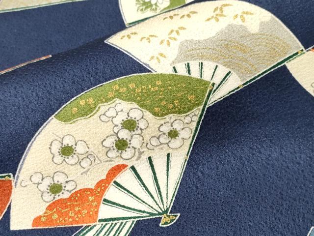 ■■■　サイズ　■■■ 身丈 162cm（肩から） 裄丈 64cm 袖丈 51cm　縫込み 2cm 袖幅 33cm 前幅 23cm 後幅 29.5cm 着物縫いこみ 内揚げ 0cm 裄 お袖側 約1cm　身頃側 約1cm ■■■　商品詳細　■■■ 【正絹・未使用】 状態は特に目立ったシミ汚れなどもなく大変良い状態です。 大変上質な逸品になります。 お安く出品致しますので、是非この機会にいかがでしょうか？ ■■■　注意事項　■■■ ■モニター発色の具合により色合いが異なる場合がございます。 ■寸法は多少の誤差が生じる場合がございますのでご了承ください。 ■縫込みの長さが左右非対称の場合は短い部分を記載しております。 左右非対称であってもご返品・お値引き等の保証は出来かねますので、ご了承の上ご購入をお願い致します。 ■シミ等のチェックには注意を払っておりますが、見落としがある場合もございますし、個人の見解も様々ですので神経質な方のご購入はお控えください。 ■箪笥に入っておりました着物や帯なので畳みシワや匂いがあるものもございます。 ■お休みは基本的に土日祝となりますが、その他臨時でお休みする場合がございますのでご了承ください。 ■商品の発送は平日のみの発送となります。 ■夜間と土曜、日曜日はお問い合わせの回答が遅れる場合がございます。 ■当店では、お直し、紋入れ、お手入れ等は承っておりません。 ■生地の状態（ヤケ、経年劣化等）によってはサイズ直しが出来ない場合がございます。 その点もどうかご了承のうえ、ご購入をお願いいたします。 ■弊社で取り扱う商品は一点ものにつき、時期や在庫状況に応じて金額が変更となる場合がございます。 ■検針は行っておりません。予めご了承いただきますようお願いいたします。 ■【洗える着物】と記載のある商品におきましては、商品お届け後に洗濯を行ってしまってからのご返品にはご対応しかねます。 念の為、専門店でのお手入れをお願いいたします。 ■写真に写っている物が全てになります。それ以外の付属品はございませんのでご了承ください。 ■状態に関する写真につきましては、掲載可能な写真枚数に限りがあるため、各箇所につき1枚参考画像を掲載しております。 ■着物のサイズ目安は下記を参考ください↓ ＜女性着物＞　お端折り次第で＋5cm　－1cmが着用可能サイズ 　例）身丈170cmの場合、身長160cm～175cm ＜男性着物＞　身丈＋約25cm～27cm程が適応身長 　例）身丈155cmの場合、身長180～182cm