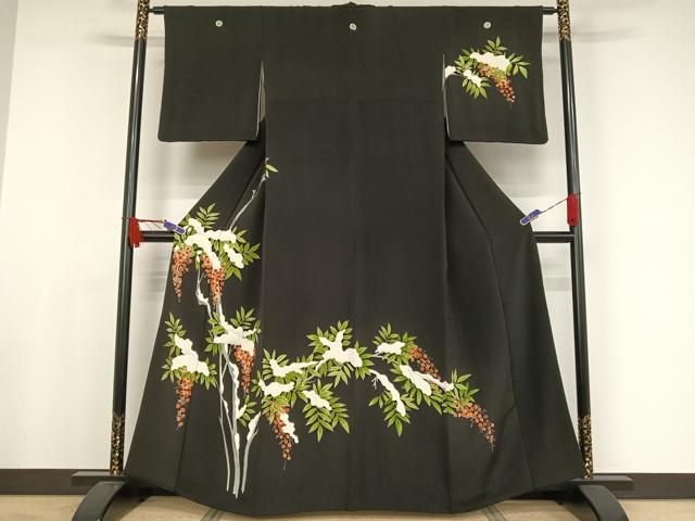 平和屋着物●訪問着　雪持ち南天　黒地　鬼しぼ縮緬　正絹　逸品　AAAW4032np