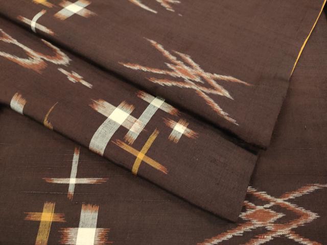 平和屋着物●国指定重要無形文化財　本場久米島紬　手織　正絹　逸品　DAAV3382du