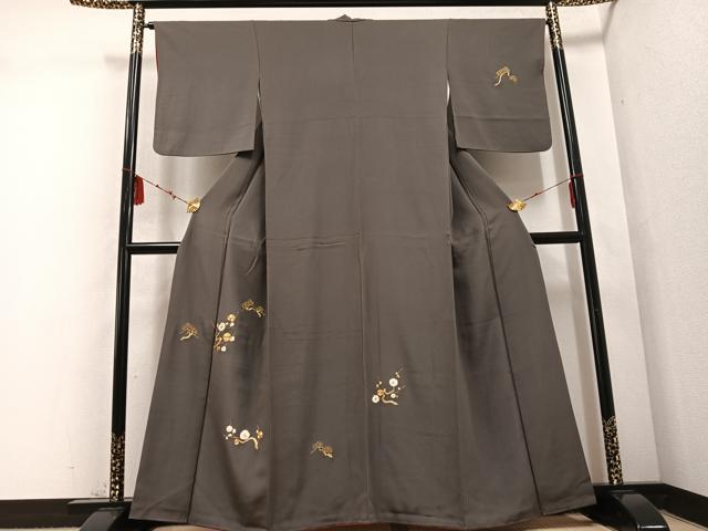 平和屋着物●訪問着　駒刺繍　梅松文　金糸　正絹　逸品　AABD4735ph