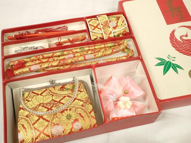 平和屋着物[]七五三　女の子　小物セット　バッグ・髪飾り・帯締め・扇子・筥迫・びら簪　箱入り　逸品　DABA7318zzz