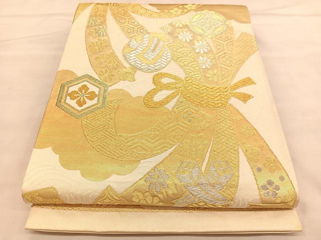 ■■■　サイズ　■■■ 長さ 418cm 幅 31cm程 ■■■　商品詳細　■■■ 【正絹・関西仕立て】 詳細に関しましては、画像をご確認ください。 大変上質な逸品になります。 お安く出品致しますので、是非この機会にいかがでしょうか？ ■■■　注意事項　■■■ ■モニター発色の具合により色合いが異なる場合がございます。 ■寸法は多少の誤差が生じる場合がございますのでご了承ください。 ■縫込みの長さが左右非対称の場合は短い部分を記載しております。 左右非対称であってもご返品・お値引き等の保証は出来かねますので、ご了承の上ご購入をお願い致します。 ■シミ等のチェックには注意を払っておりますが、見落としがある場合もございますし、個人の見解も様々ですので神経質な方のご購入はお控えください。 ■箪笥に入っておりました着物や帯なので畳みシワや匂いがあるものもございます。 ■お休みは基本的に土日祝となりますが、その他臨時でお休みする場合がございますのでご了承ください。 ■商品の発送は平日のみの発送となります。 ■夜間と土曜、日曜日はお問い合わせの回答が遅れる場合がございます。 ■当店では、お直し、紋入れ、お手入れ等は承っておりません。 ■生地の状態（ヤケ、経年劣化等）によってはサイズ直しが出来ない場合がございます。 その点もどうかご了承のうえ、ご購入をお願いいたします。 ■弊社で取り扱う商品は一点ものにつき、時期や在庫状況に応じて金額が変更となる場合がございます。 ■検針は行っておりません。予めご了承いただきますようお願いいたします。 ■【洗える着物】と記載のある商品におきましては、商品お届け後に洗濯を行ってしまってからのご返品にはご対応しかねます。 念の為、専門店でのお手入れをお願いいたします。 ■着物のサイズ目安は下記を参考ください↓ ＜女性着物＞　お端折り次第で＋5cm　−1cmが着用可能サイズ 　例）身丈170cmの場合、身長160cm〜175cm ＜男性着物＞　身丈＋約25cm〜27cm程が適応身長 　例）身丈155cmの場合、身長180〜182cm