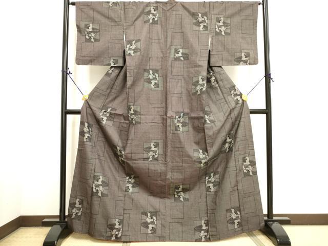平和屋着物■本場大島紬 9マルキ 泥染め 色紙飛鶴文 正絹 逸品 DAAJ4887tw