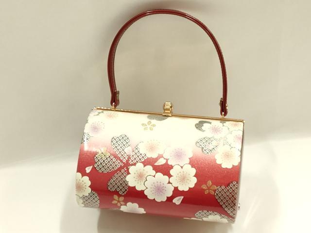 平和屋着物▼和装小物 和装バッグ 振袖用 ハンドバッグ エナメル 舞花文 金銀彩 暈し 逸品 AABJ8944ay