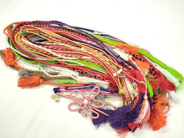 平和屋着物▼和装小物　飾り紐まとめて40本　帯締め　アレンジ紐　細紐　パール　小田巻き　金銀糸　未..