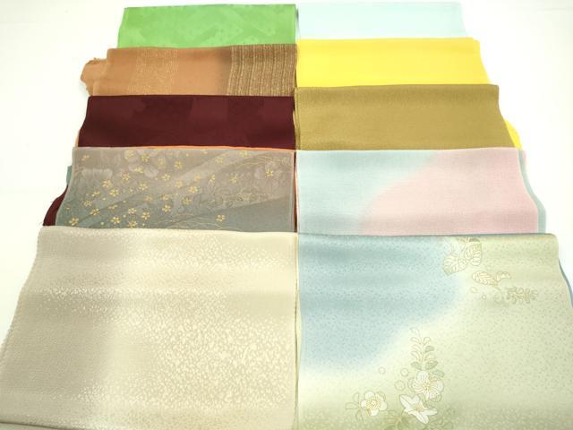 ■■■　商品詳細　■■■ 【正絹】 状態は特に目立ったシミ汚れなどもなく大変良い状態です。 大変上質な逸品になります。 お安く出品致しますので、是非この機会にいかがでしょうか？ ■■■　注意事項　■■■ ■モニター発色の具合により色合いが異なる場合がございます。 ■寸法は多少の誤差が生じる場合がございますのでご了承ください。 ■縫込みの長さが左右非対称の場合は短い部分を記載しております。 左右非対称であってもご返品・お値引き等の保証は出来かねますので、ご了承の上ご購入をお願い致します。 ■シミ等のチェックには注意を払っておりますが、見落としがある場合もございますし、個人の見解も様々ですので神経質な方のご購入はお控えください。 ■箪笥に入っておりました着物や帯なので畳みシワや匂いがあるものもございます。 ■お休みは基本的に土日祝となりますが、その他臨時でお休みする場合がございますのでご了承ください。 ■商品の発送は平日のみの発送となります。 ■夜間と土曜、日曜日はお問い合わせの回答が遅れる場合がございます。 ■当店では、お直し、紋入れ、お手入れ等は承っておりません。 ■生地の状態（ヤケ、経年劣化等）によってはサイズ直しが出来ない場合がございます。 その点もどうかご了承のうえ、ご購入をお願いいたします。 ■弊社で取り扱う商品は一点ものにつき、時期や在庫状況に応じて金額が変更となる場合がございます。 ■検針は行っておりません。予めご了承いただきますようお願いいたします。 ■【洗える着物】と記載のある商品におきましては、商品お届け後に洗濯を行ってしまってからのご返品にはご対応しかねます。 念の為、専門店でのお手入れをお願いいたします。 ■着物のサイズ目安は下記を参考ください↓ ＜女性着物＞　お端折り次第で＋5cm　−1cmが着用可能サイズ 　例）身丈170cmの場合、身長160cm〜175cm ＜男性着物＞　身丈＋約25cm〜27cm程が適応身長 　例）身丈155cmの場合、身長180〜182cm