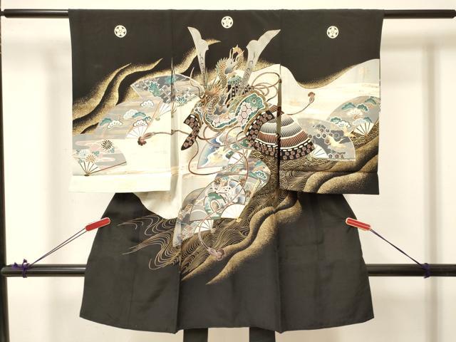■■■　サイズ　■■■ 【産着】 身丈 96cm（肩から） 裄丈 46.5cm 袖丈 55.5cm ■■■　商品詳細　■■■ 産着【正絹・五つ紋】の 状態は特に目立ったシミ汚れなどもなく大変良い状態です。 大変上質な逸品になります。 お安く出品致しますので、是非この機会にいかがでしょうか？ ※襦袢の付属がございません。 ■■■　注意事項　■■■ ■モニター発色の具合により色合いが異なる場合がござい