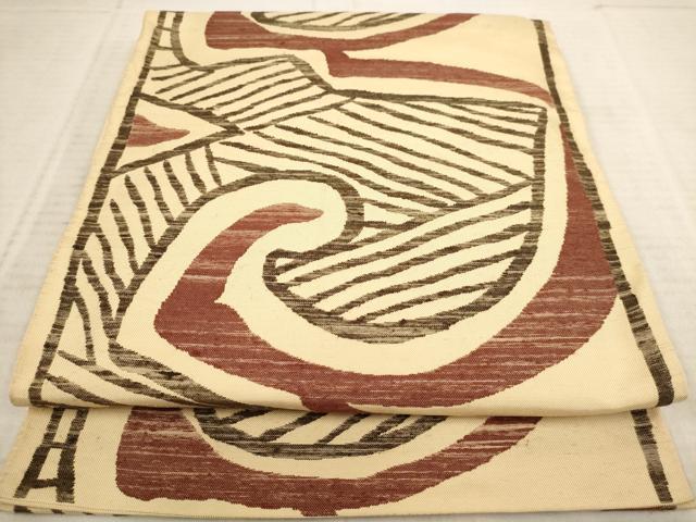 ■■■　サイズ　■■■ 長さ 436cm 幅 30cm程 ■■■　商品詳細　■■■ 【正絹・芯なし】 詳細に関しましては、画像をご確認ください。 大変上質な逸品になります。 お安く出品致しますので、是非この機会にいかがでしょうか？ ■■■　注意事項　■■■ ■モニター発色の具合により色合いが異なる場合がございます。 ■寸法は多少の誤差が生じる場合がございますのでご了承ください。 ■縫込みの長さが左右非対称の場合は短い部分を記載しております。 左右非対称であってもご返品・お値引き等の保証は出来かねますので、ご了承の上ご購入をお願い致します。 ■シミ等のチェックには注意を払っておりますが、見落としがある場合もございますし、個人の見解も様々ですので神経質な方のご購入はお控えください。 ■箪笥に入っておりました着物や帯なので畳みシワや匂いがあるものもございます。 ■お休みは基本的に土日祝となりますが、その他臨時でお休みする場合がございますのでご了承ください。 ■商品の発送は平日のみの発送となります。 ■夜間と土曜、日曜日はお問い合わせの回答が遅れる場合がございます。 ■当店では、お直し、紋入れ、お手入れ等は承っておりません。 ■生地の状態（ヤケ、経年劣化等）によってはサイズ直しが出来ない場合がございます。 その点もどうかご了承のうえ、ご購入をお願いいたします。 ■弊社で取り扱う商品は一点ものにつき、時期や在庫状況に応じて金額が変更となる場合がございます。 ■検針は行っておりません。予めご了承いただきますようお願いいたします。 ■【洗える着物】と記載のある商品におきましては、商品お届け後に洗濯を行ってしまってからのご返品にはご対応しかねます。 念の為、専門店でのお手入れをお願いいたします。 ■着物のサイズ目安は下記を参考ください↓ ＜女性着物＞　お端折り次第で＋5cm　−1cmが着用可能サイズ 　例）身丈170cmの場合、身長160cm〜175cm ＜男性着物＞　身丈＋約25cm〜27cm程が適応身長 　例）身丈155cmの場合、身長180〜182cm