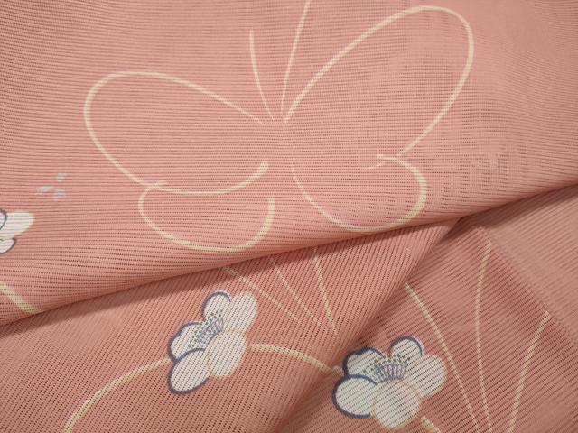 ■■■　サイズ　■■■ 身丈 163cm（肩から） 裄丈 65cm 袖丈 49cm　縫込み 2cm 袖幅 33cm 前幅 24cm 後幅 30cm 着物縫いこみ 内揚げ 0cm 裄 お袖側 約3cm　身頃側 約3cm ■■■　商品詳細　■■■ 【化繊・未使用】 状態は接写画像のように下前・裏地に薄い汚れがございますが その他特に目立ったシミ汚れなどもなく大変良い状態です。 お安く出品致しますので、是非この機会にいかがでしょうか？ ■■■　注意事項　■■■ ■モニター発色の具合により色合いが異なる場合がございます。 ■寸法は多少の誤差が生じる場合がございますのでご了承ください。 ■縫込みの長さが左右非対称の場合は短い部分を記載しております。 左右非対称であってもご返品・お値引き等の保証は出来かねますので、ご了承の上ご購入をお願い致します。 ■シミ等のチェックには注意を払っておりますが、見落としがある場合もございますし、個人の見解も様々ですので神経質な方のご購入はお控えください。 ■箪笥に入っておりました着物や帯なので畳みシワや匂いがあるものもございます。 ■お休みは基本的に土日祝となりますが、その他臨時でお休みする場合がございますのでご了承ください。 ■商品の発送は平日のみの発送となります。 ■夜間と土曜、日曜日はお問い合わせの回答が遅れる場合がございます。 ■当店では、お直し、紋入れ、お手入れ等は承っておりません。 ■生地の状態（ヤケ、経年劣化等）によってはサイズ直しが出来ない場合がございます。 その点もどうかご了承のうえ、ご購入をお願いいたします。 ■弊社で取り扱う商品は一点ものにつき、時期や在庫状況に応じて金額が変更となる場合がございます。 ■検針は行っておりません。予めご了承いただきますようお願いいたします。 ■【洗える着物】と記載のある商品におきましては、商品お届け後に洗濯を行ってしまってからのご返品にはご対応しかねます。 念の為、専門店でのお手入れをお願いいたします。 ■着物のサイズ目安は下記を参考ください↓ ＜女性着物＞　お端折り次第で＋5cm　−1cmが着用可能サイズ 　例）身丈170cmの場合、身長160cm〜175cm ＜男性着物＞　身丈＋約25cm〜27cm程が適応身長 　例）身丈155cmの場合、身長180〜182cm