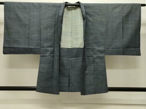 平和屋着物#男性 本場大島紬 羽織 80亀甲 総詰め 正絹 逸品 CAAW4928dy 平和屋着物#男性 本場大島紬 羽織 80亀甲 総詰め 正絹 逸品 CAAW4928dy