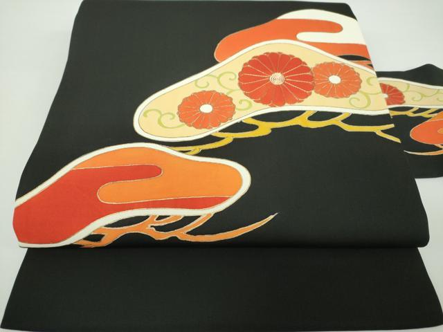 平和屋着物●塩瀬　九寸名古屋帯　駒刺繍　菊松文　黒地　金彩　正絹　逸品　DAAX4337ps