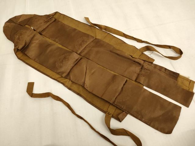 平和屋本店■僧綱板　花丸地紋　灰茶色地　法衣　寺院　仏具　仏教　僧侶　神職　装束　AAAU5659ja