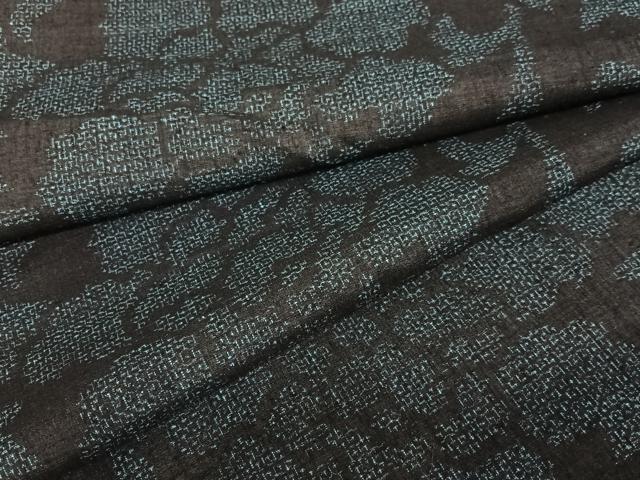 平和屋着物●本場結城紬　重要無形文化財　100亀甲　花唐草文　正絹　逸品　未使用　AABA8784zg(4)