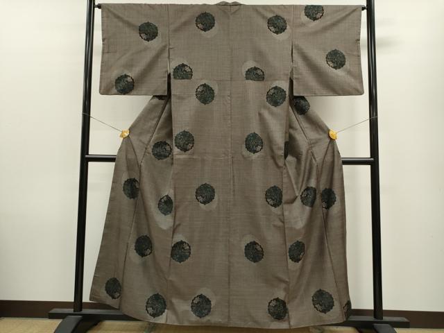 平和屋着物●本場大島紬　9マルキ　舞蝶草花丸文　正絹　逸品　CAAV9352ze