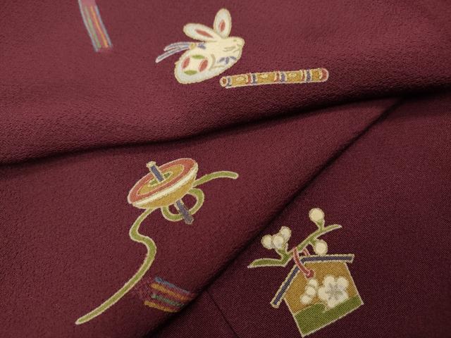 平和屋着物●上質な小紋　横笛　コマ　打ち出の小槌　絵馬　兎　金彩　正絹　逸品　CABD0013ut