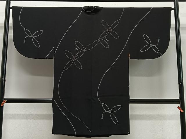 平和屋の平和屋着物∞道中着　舞蝶紐文　黒地　ロング丈　正絹　逸品　CABE4817ua｜アングル2