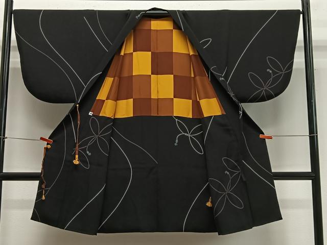 平和屋の平和屋着物∞道中着　舞蝶紐文　黒地　ロング丈　正絹　逸品　CABE4817ua｜アングル3
