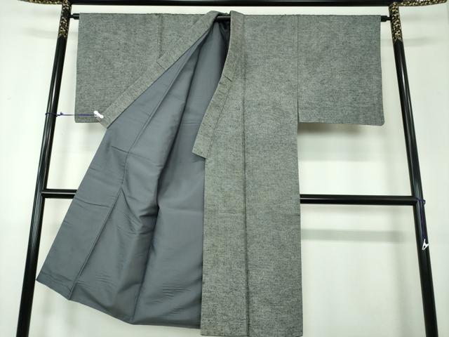 平和屋着物●男性　銀座もとじ　紬　アンサンブル・長襦袢(袷)セット　濃灰色　たとう紙付き　正絹　逸品　DAAU5124ps