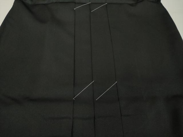 平和屋着物●女性　行灯袴　総刺繍　草花文　黒色　金銀糸　卒業式　洗える着物　未使用　DAAV1033tw