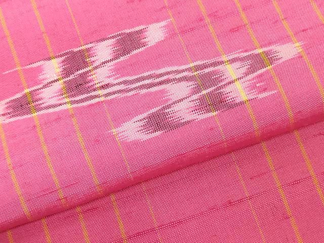 平和屋の平和屋着物●本場琉球絣　紬　反物　着尺　証紙付き　逸品　未使用　DABH3533zy｜アングル3