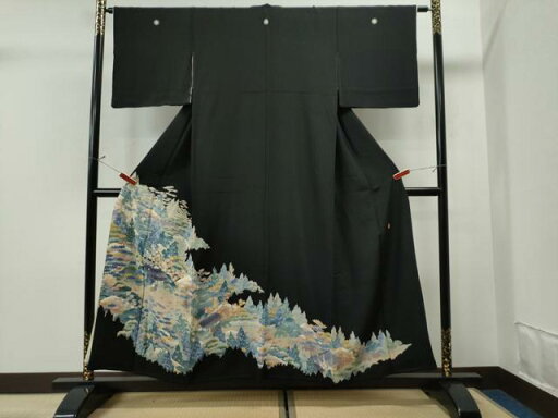 平和屋着物■本加賀友禅作家 杉浦伸 黒留袖 樹林風景文 暈し染め 正絹 逸品 CAAP3711yc 平和屋着物■本加賀友禅作家 杉浦伸 黒留袖 樹林風景文 暈し染め 正絹 逸品 CAAP3711yc
