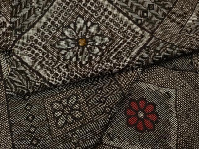 平和屋着物●本場大島紬　龍郷絣　菱花文　正絹　逸品　CAAZ2776ut