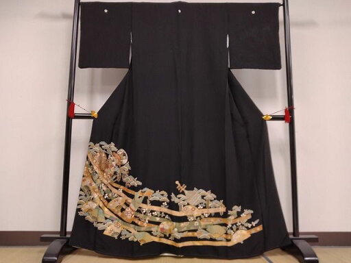 平和屋着物■豪華黒留袖 花楽器文 金彩 正絹 逸品 AAAF9631Bnp 平和屋着物■豪華黒留袖 花楽器文 金彩 正絹 逸品 AAAF9631Bnp