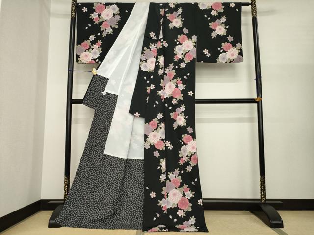 平和屋の平和屋着物●小紋　舞花文　黒地　ロング丈　洗える着物　AABI8204ck｜アングル2