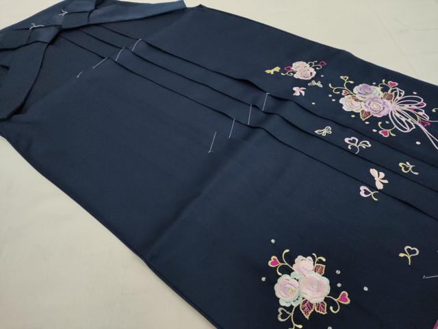 平和屋着物●女性　行灯袴　総刺繍　草花文　ミッドナイトブルー色　金銀糸　卒業式　洗える着物　未使用　DAAU1019tw