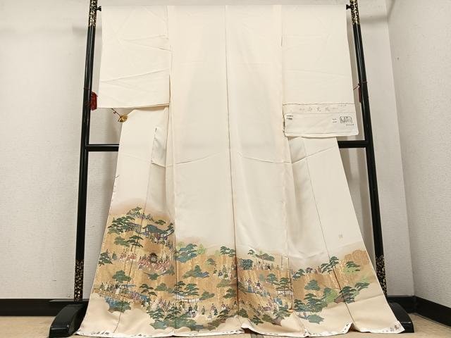 ■■■　サイズ　■■■ 反幅　34.5cm　　　八掛付き ※ご自身でお好みのサイズに仕立ててお召になっていただけます。 ■■■　商品詳細　■■■ 【正絹・未使用・紋なし】 状態は接写画像のように上前に薄い汚れがございますが その他特に目立ったシミ汚れなどもなく大変良い状態です。 大変上質な逸品になります。 お安く出品致しますので、是非この機会にいかがでしょうか？ ■■■　注意事項　■■■ ■モニター発色の具合により色合いが異なる場合がございます。 ■寸法は多少の誤差が生じる場合がございますのでご了承ください。 ■縫込みの長さが左右非対称の場合は短い部分を記載しております。 左右非対称であってもご返品・お値引き等の保証は出来かねますので、ご了承の上ご購入をお願い致します。 ■シミ等のチェックには注意を払っておりますが、見落としがある場合もございますし、個人の見解も様々ですので神経質な方のご購入はお控えください。 ■箪笥に入っておりました着物や帯なので畳みシワや匂いがあるものもございます。 ■お休みは基本的に土日祝となりますが、その他臨時でお休みする場合がございますのでご了承ください。 ■商品の発送は平日のみの発送となります。 ■夜間と土曜、日曜日はお問い合わせの回答が遅れる場合がございます。 ■当店では、お直し、紋入れ、お手入れ等は承っておりません。 ■生地の状態（ヤケ、経年劣化等）によってはサイズ直しが出来ない場合がございます。 その点もどうかご了承のうえ、ご購入をお願いいたします。 ■弊社で取り扱う商品は一点ものにつき、時期や在庫状況に応じて金額が変更となる場合がございます。 ■検針は行っておりません。予めご了承いただきますようお願いいたします。 ■【洗える着物】と記載のある商品におきましては、商品お届け後に洗濯を行ってしまってからのご返品にはご対応しかねます。 念の為、専門店でのお手入れをお願いいたします。 ■着物のサイズ目安は下記を参考ください↓ ＜女性着物＞　お端折り次第で＋5cm　−1cmが着用可能サイズ 　例）身丈170cmの場合、身長160cm〜175cm ＜男性着物＞　身丈＋約25cm〜27cm程が適応身長 　例）身丈155cmの場合、身長180〜182cm