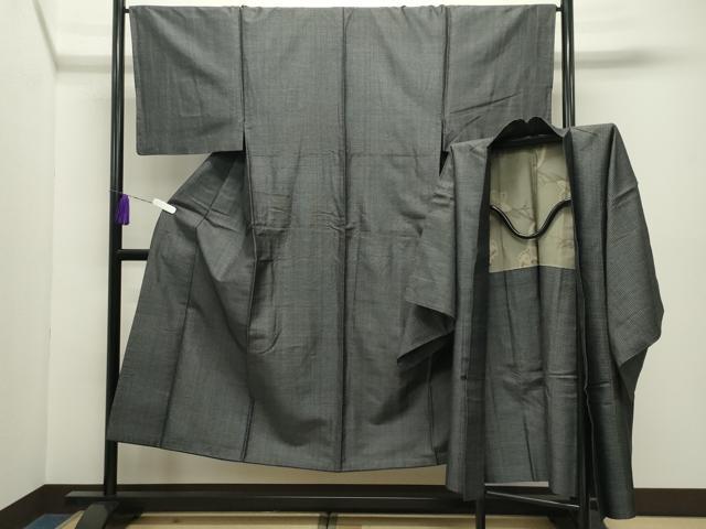 ■■■　サイズ　■■■ 【着物】 身丈 146cm（肩から） 裄丈 68cm 袖丈 48cm　縫込み 3.5cm 袖幅 34.5cm 前幅 24.5cm 後幅 30cm 着物縫いこみ 内揚げ 3cm 裄 お袖側 約2cm　身頃側 約1cm 【羽織】 身丈 94cm（肩から） 裄丈 68cm 袖丈 49cm　縫込み 3.5cm 袖幅 34cm 前幅 19cm 後幅 30.5cm 裄 お袖側 約1.5