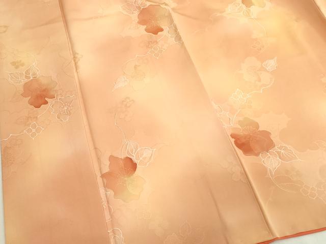 ■■■　サイズ　■■■ 身丈 155cm（肩から） 裄丈 62cm 袖丈 49cm　縫込み 8cm 袖幅 32.5cm 前幅 22cm 後幅 29cm 着物縫いこみ 内揚げ 0cm 裄 お袖側 約1.5cm　身頃側 約1.5cm ■■■　商品詳細　■■■ 【正絹】 状態は画像を添付しておりますので、そちらをご確認下さいますよう宜しくお願い致します。 大変上質な逸品になります。 お安く出品致しますので、是非この機会にいかがでしょうか？ ■■■　注意事項　■■■ ■モニター発色の具合により色合いが異なる場合がございます。 ■寸法は多少の誤差が生じる場合がございますのでご了承ください。 ■縫込みの長さが左右非対称の場合は短い部分を記載しております。 左右非対称であってもご返品・お値引き等の保証は出来かねますので、ご了承の上ご購入をお願い致します。 ■シミ等のチェックには注意を払っておりますが、見落としがある場合もございますし、個人の見解も様々ですので神経質な方のご購入はお控えください。 ■箪笥に入っておりました着物や帯なので畳みシワや匂いがあるものもございます。 ■お休みは基本的に土日祝となりますが、その他臨時でお休みする場合がございますのでご了承ください。 ■商品の発送は平日のみの発送となります。 ■夜間と土曜、日曜日はお問い合わせの回答が遅れる場合がございます。 ■当店では、お直し、紋入れ、お手入れ等は承っておりません。 ■生地の状態（ヤケ、経年劣化等）によってはサイズ直しが出来ない場合がございます。 その点もどうかご了承のうえ、ご購入をお願いいたします。 ■弊社で取り扱う商品は一点ものにつき、時期や在庫状況に応じて金額が変更となる場合がございます。 ■検針は行っておりません。予めご了承いただきますようお願いいたします。 ■【洗える着物】と記載のある商品におきましては、商品お届け後に洗濯を行ってしまってからのご返品にはご対応しかねます。 念の為、専門店でのお手入れをお願いいたします。 ■着物のサイズ目安は下記を参考ください↓ ＜女性着物＞　お端折り次第で＋5cm　−1cmが着用可能サイズ 　例）身丈170cmの場合、身長160cm〜175cm ＜男性着物＞　身丈＋約25cm〜27cm程が適応身長 　例）身丈155cmの場合、身長180〜182cm